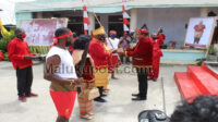 Penyerahan-Keris-Adat Waur