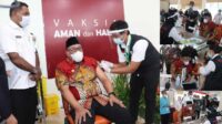 Gubernur Maluku menerima vaksin kedua Gubernur Maluku menerima vaksin kedua