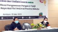 bpom-hasil-pengawasan Kepala BPOM Ambon, Hariani bersama Kepala Dinas Kesehatan Kota Ambon, Wendy Pelupessy Pelupessy saat konferensi Pers terkait hasil intensifikasi pengawasan pangan dan takjil menjelang hari raya Idulfitri 1442 H