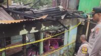 rumah-batu-merah-terbakar